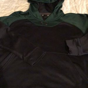 Boys Under Armour sweatshirt